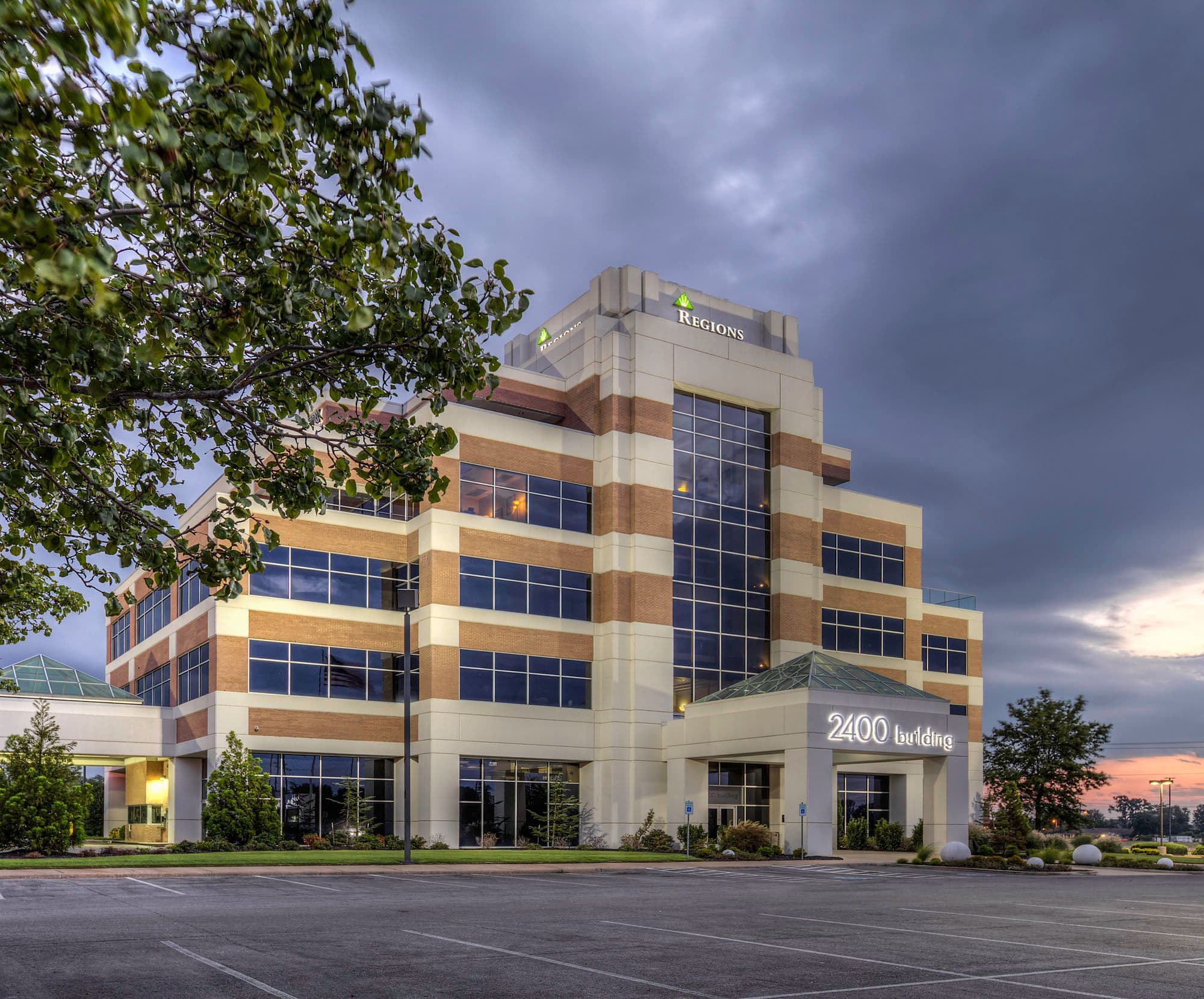 2400 Building Jonesboro